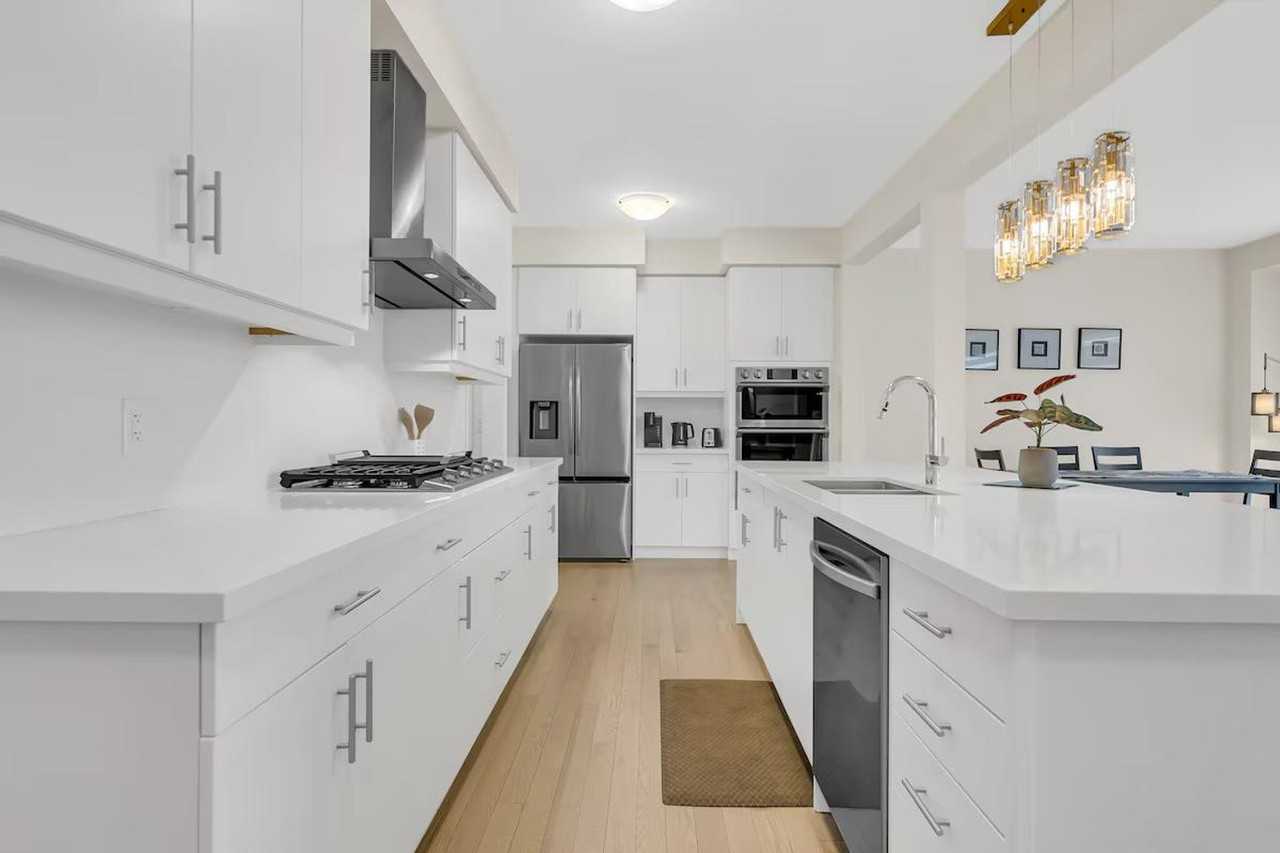 293 Broadacre Dr #1504488P - Photo 5 of 33