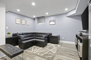 featured image of 609 Twain Ave