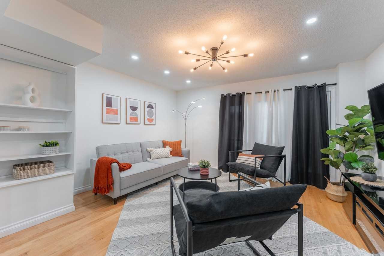 21 Confederation St #1504500P - Photo 5 of 39