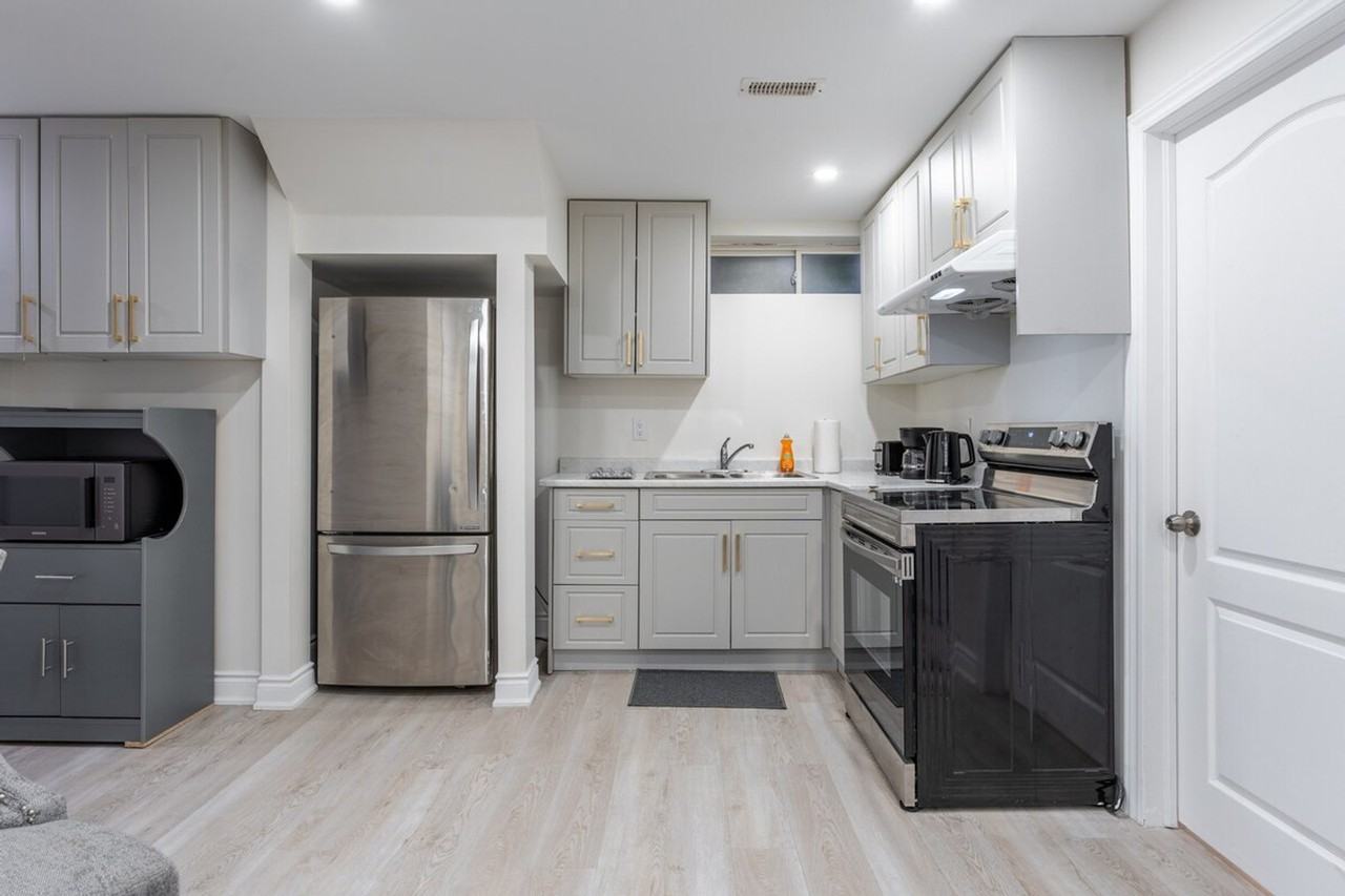 7 Benadir Avenue #1504499P - Photo 7 of 44