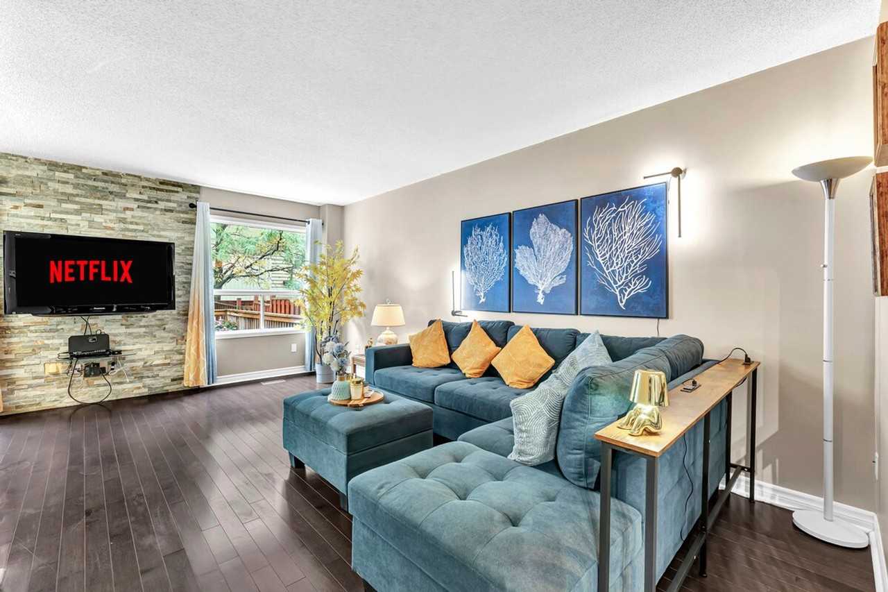 3586 Indigo Cres #1504466P - Photo 2 of 39