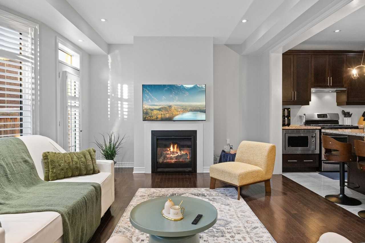 5 Humberstone Cres #1504449P - Photo 4 of 36