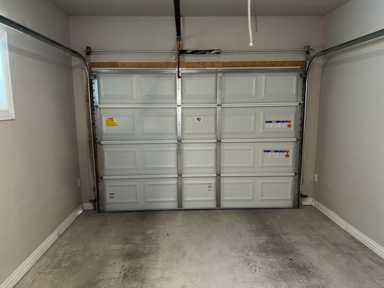 826 United Drive - Photo 4 of 18