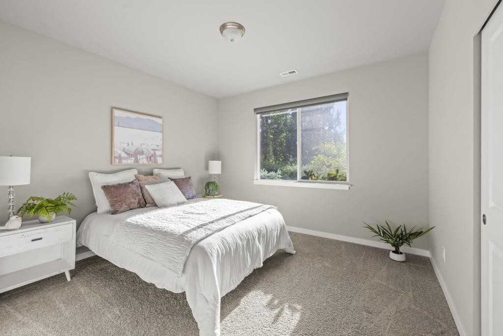 3807 29th Avenue Ct E - Photo 5 of 44