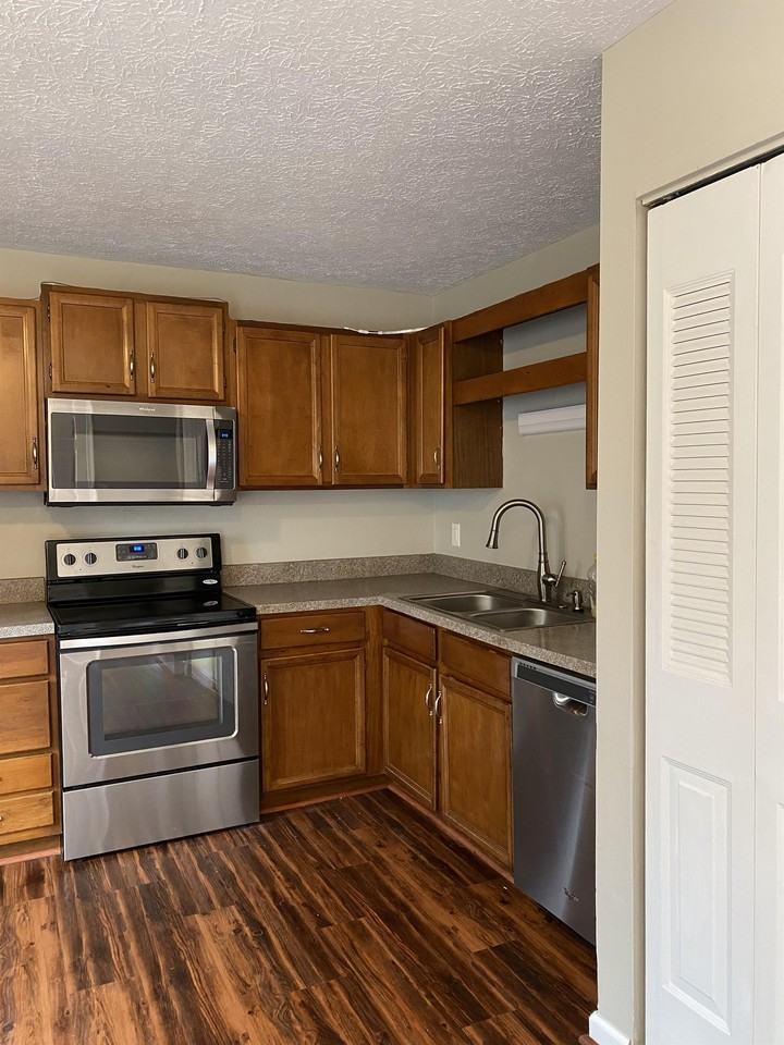 1417 Ashbourne Dr #1 - Photo 2 of 17