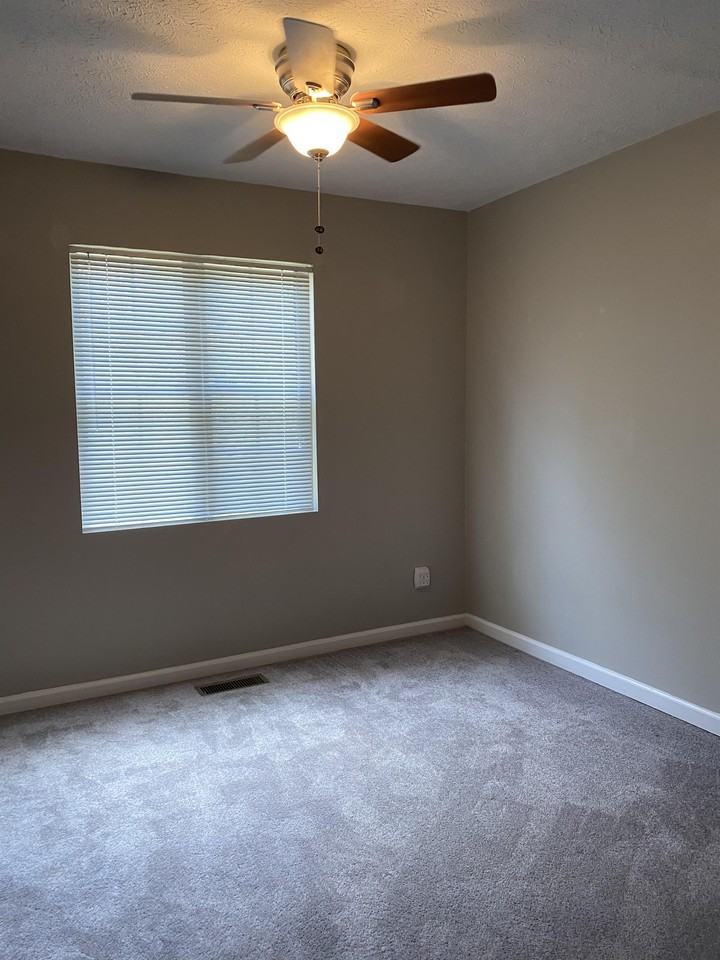 1417 Ashbourne Dr #1 - Photo 3 of 17