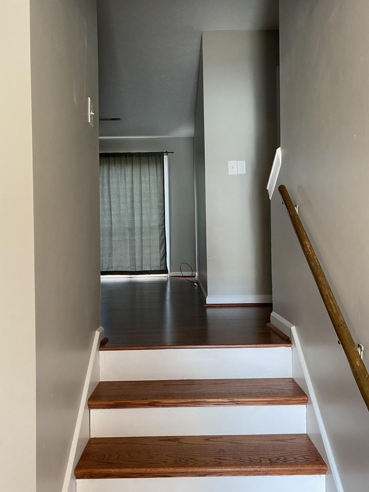 1417 Ashbourne Dr #1 - Photo 4 of 17