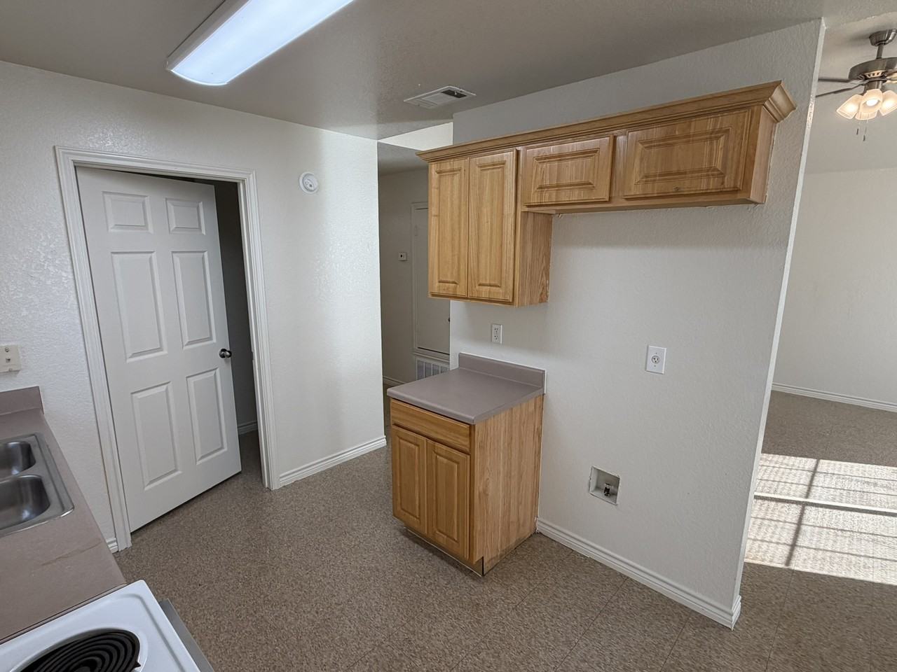 814 South 16th Street - Photo 5 of 18