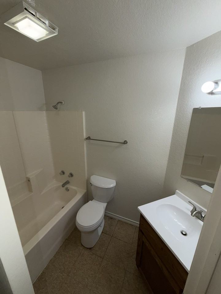 1308 South 6th Street - Photo 6 of 16