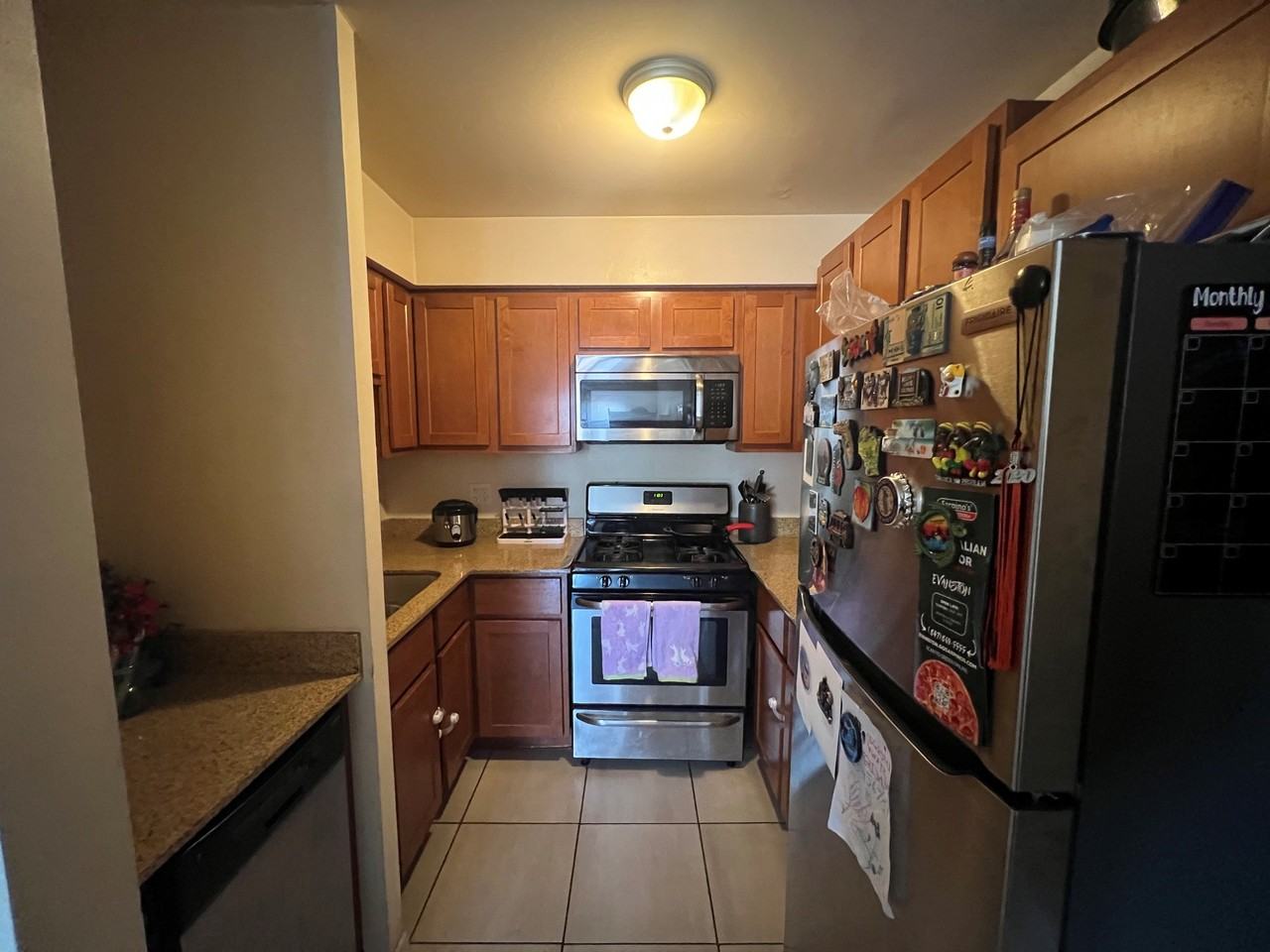 7522 North Greenview Avenue #507 - Photo 5 of 7