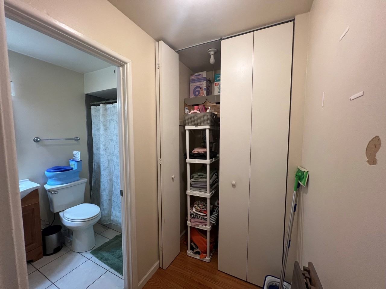 7522 North Greenview Avenue #507 - Photo 6 of 7