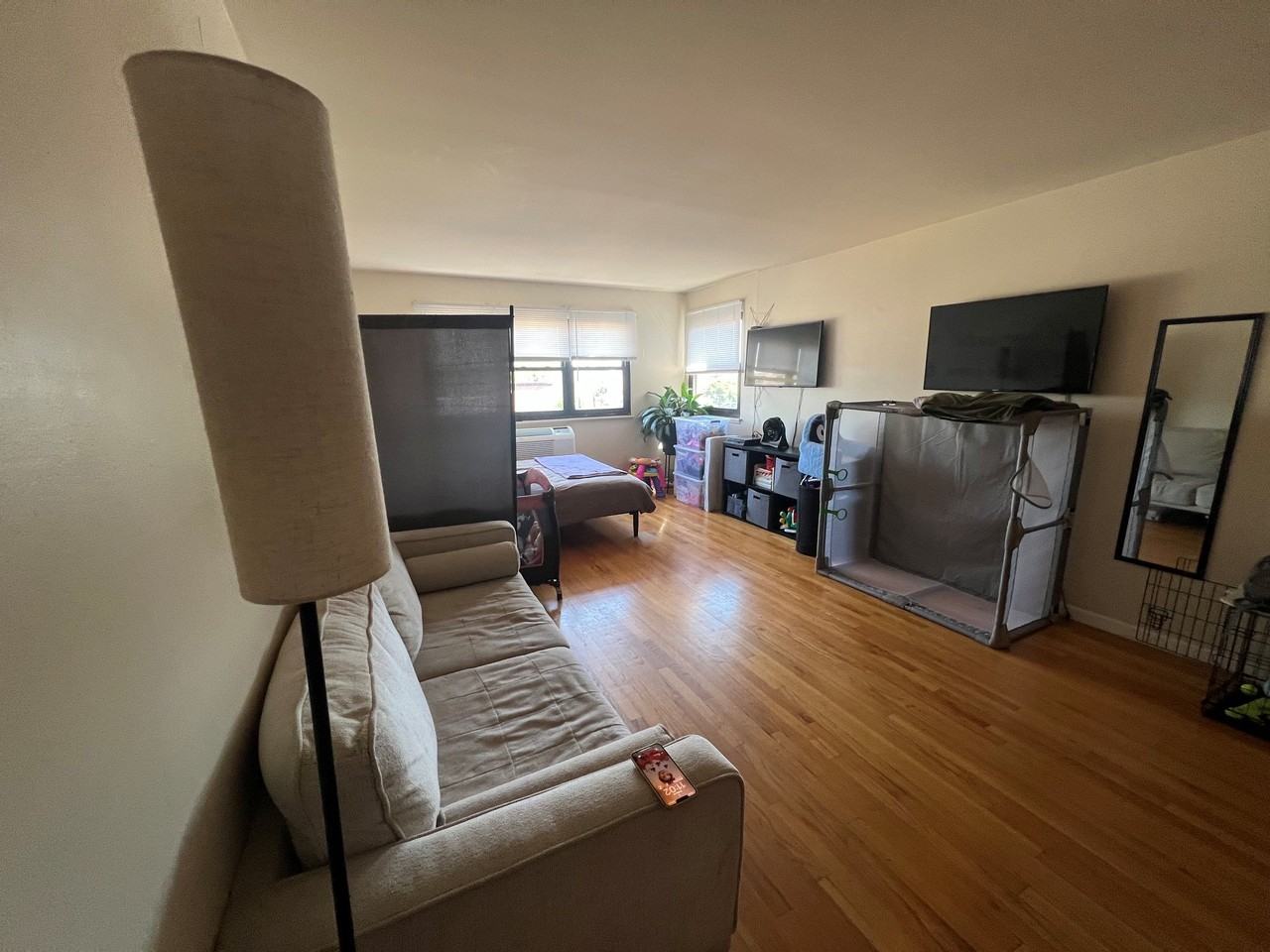 7522 North Greenview Avenue #507 - Photo 2 of 7