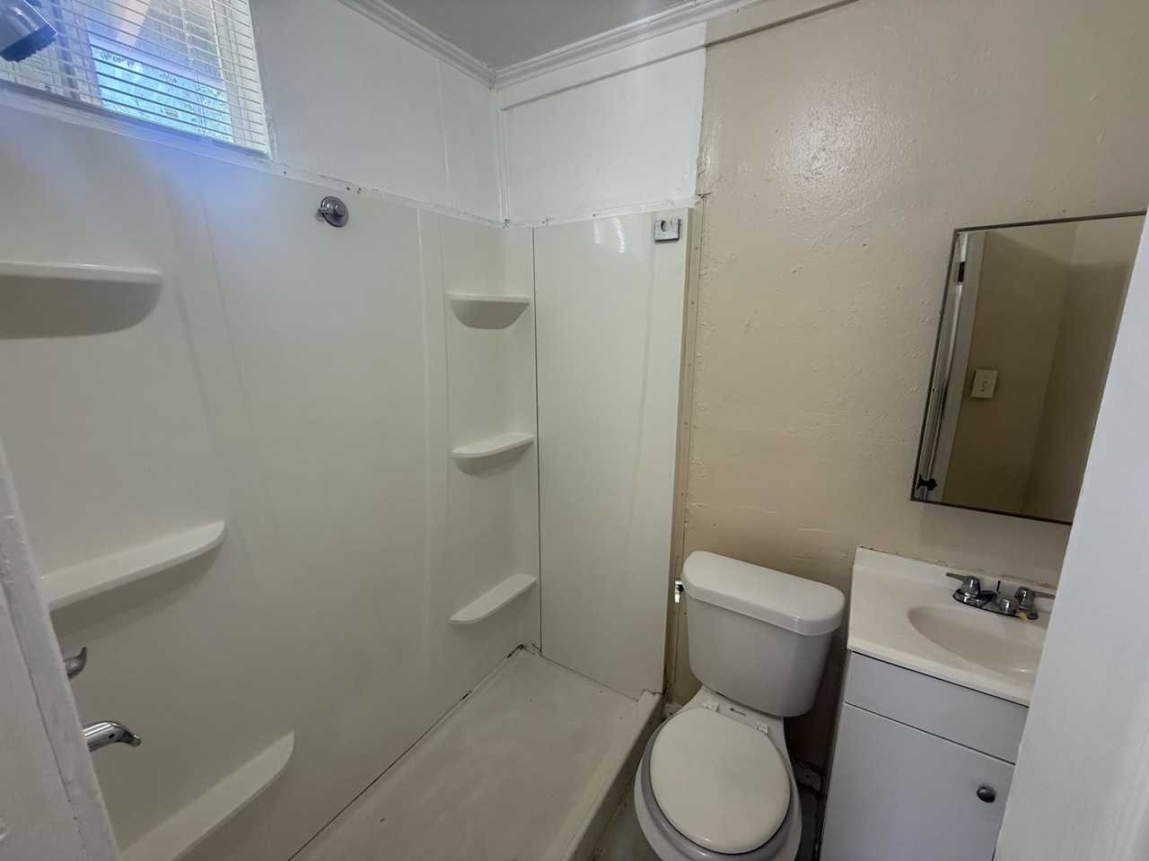 507 Cantrell Dr #B - Photo 5 of 11