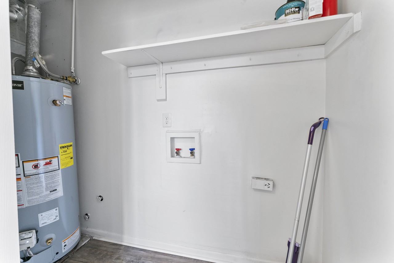 201 South Kenmore Road - Photo 7 of 14