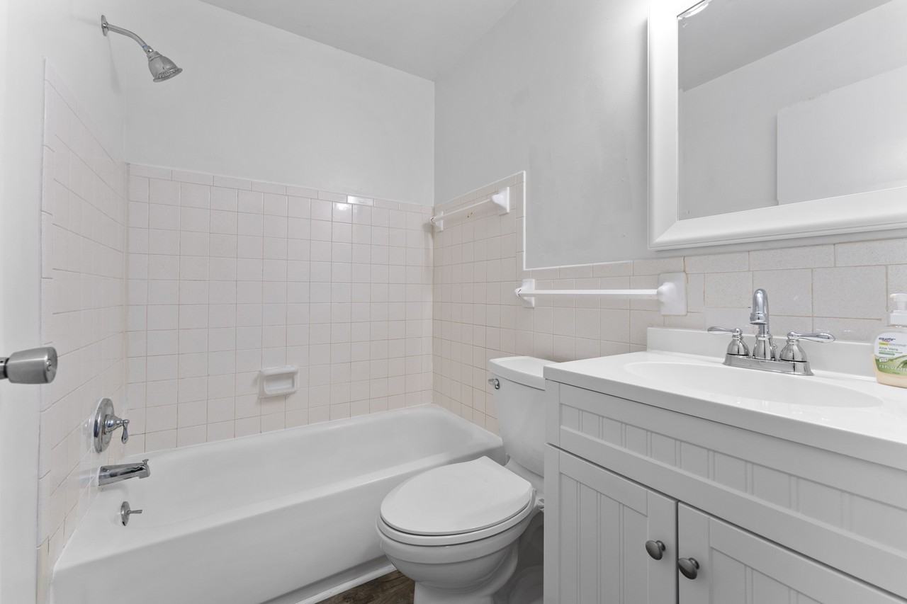 201 South Kenmore Road - Photo 6 of 14