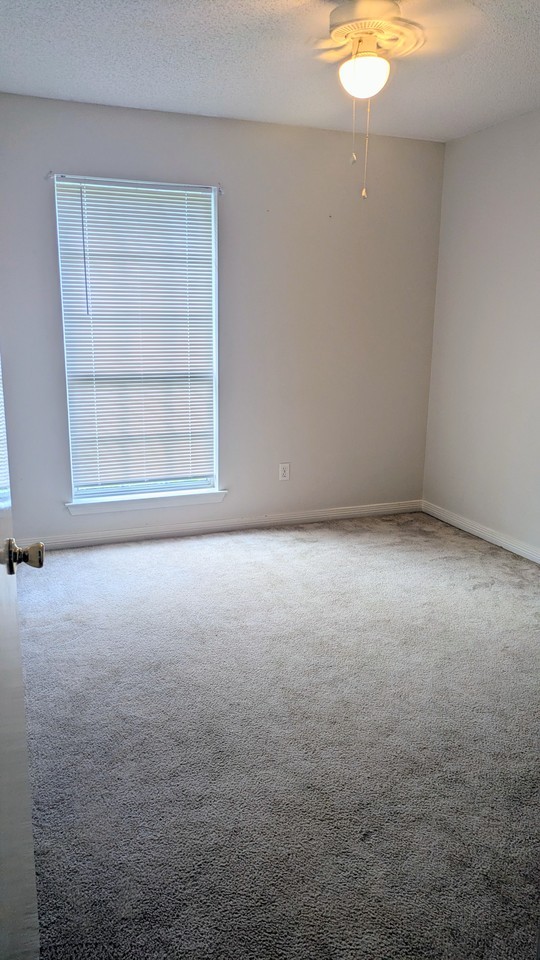 9282 Prairie Drive - Photo 7 of 8