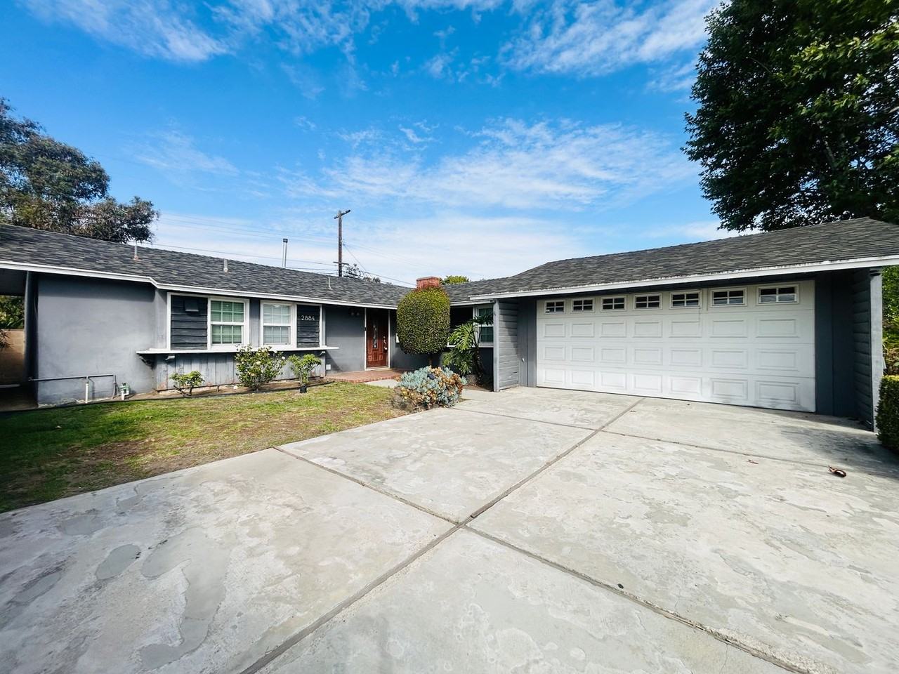 2884 Dunleer Pl - Photo 2 of 16