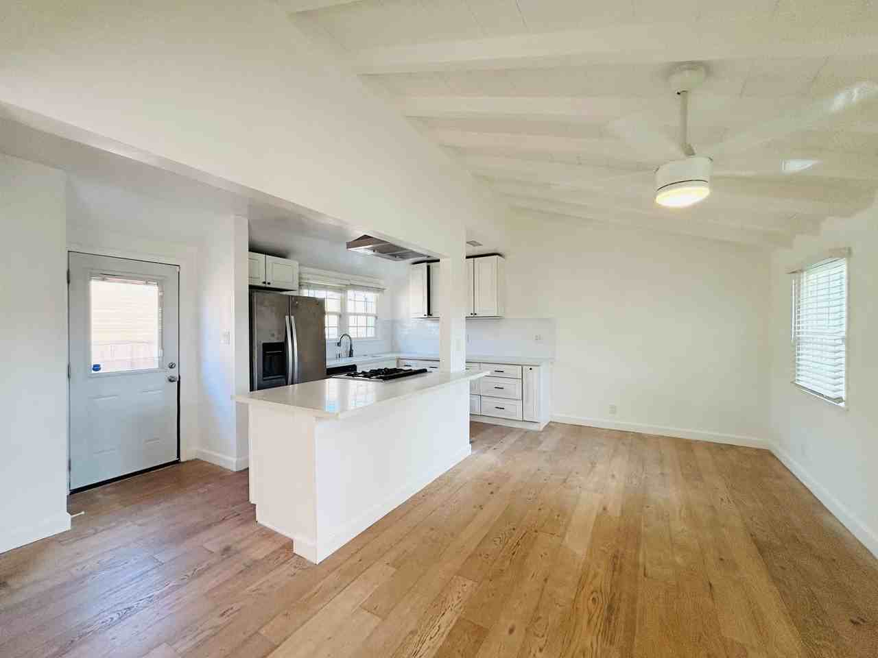 2884 Dunleer Pl - Photo 6 of 16