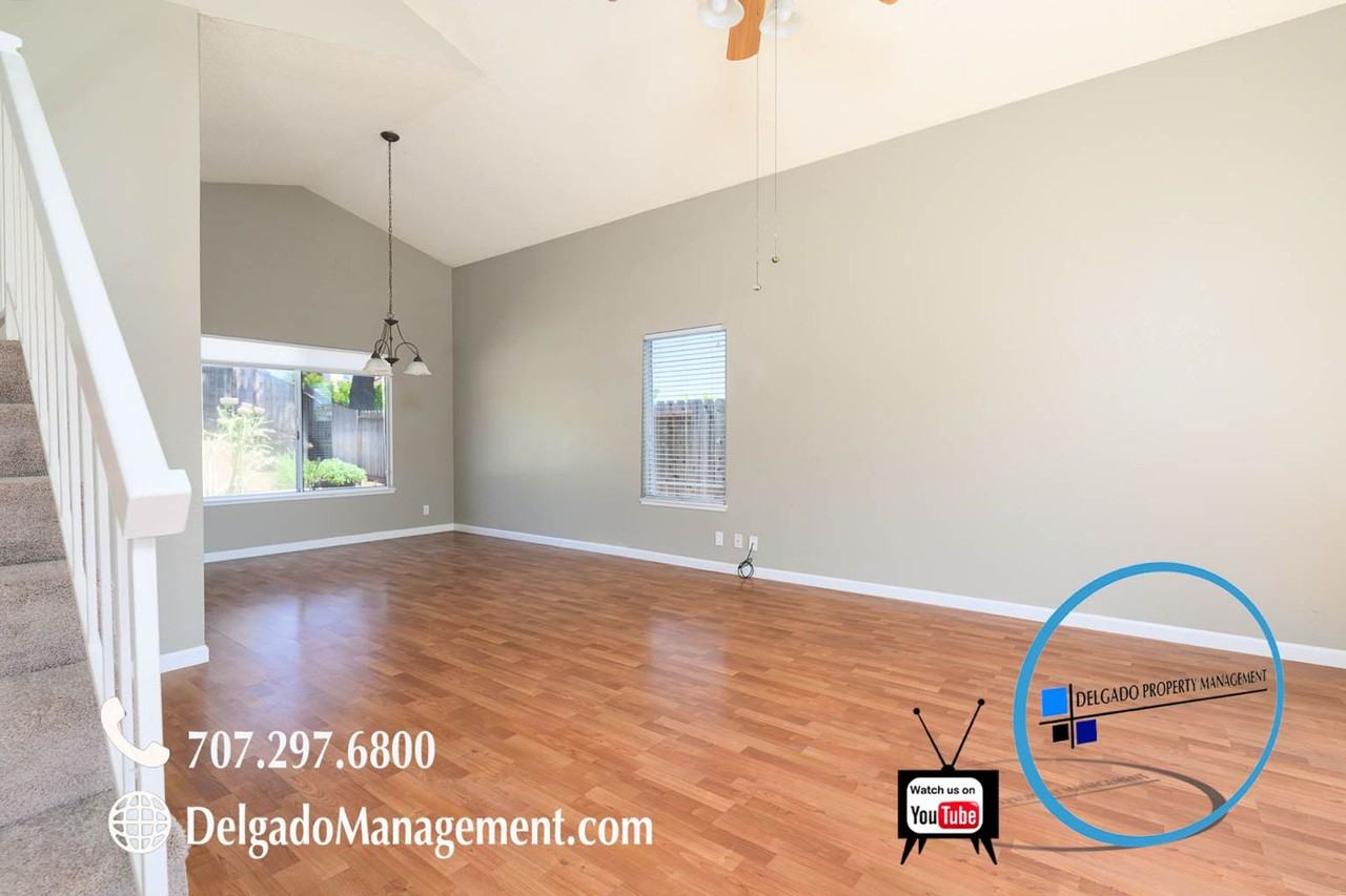 527 Fuchsia Dr - Photo 3 of 29
