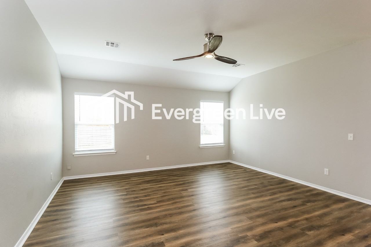 8564 Sw 44th Ter - Photo 6 of 17
