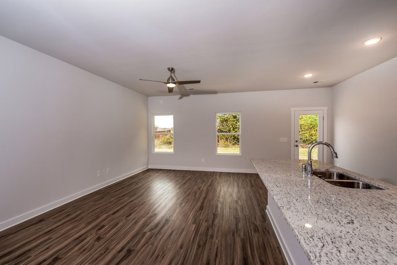5516 Bridle Way - Photo 2 of 16