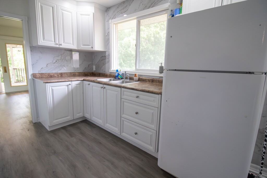 355 Glenridge Avenue - Photo 4 of 12