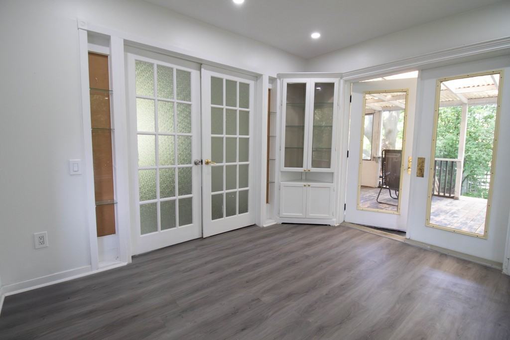 355 Glenridge Avenue - Photo 6 of 12