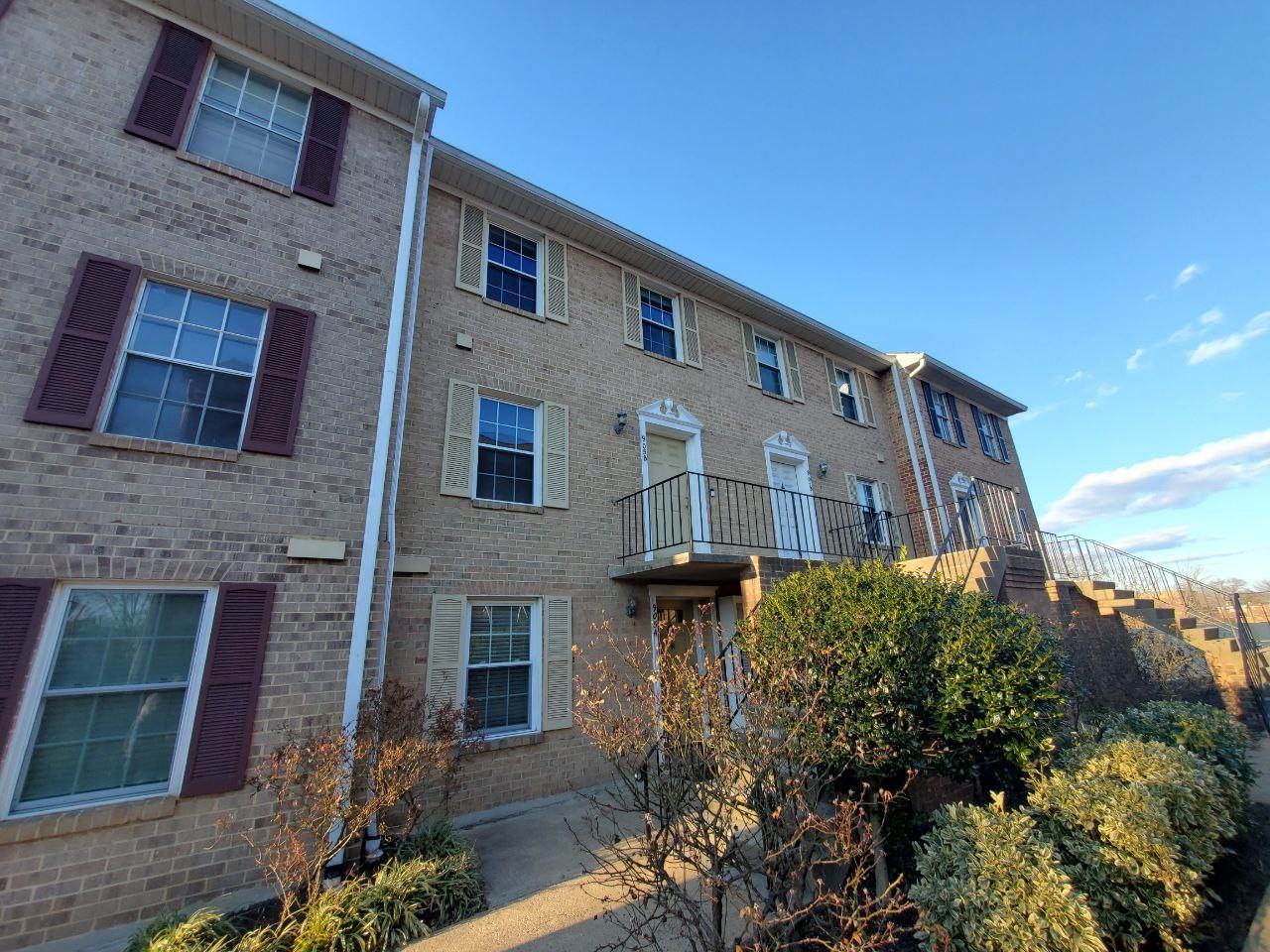 905 S Rolfe St #B - Photo 2 of 45