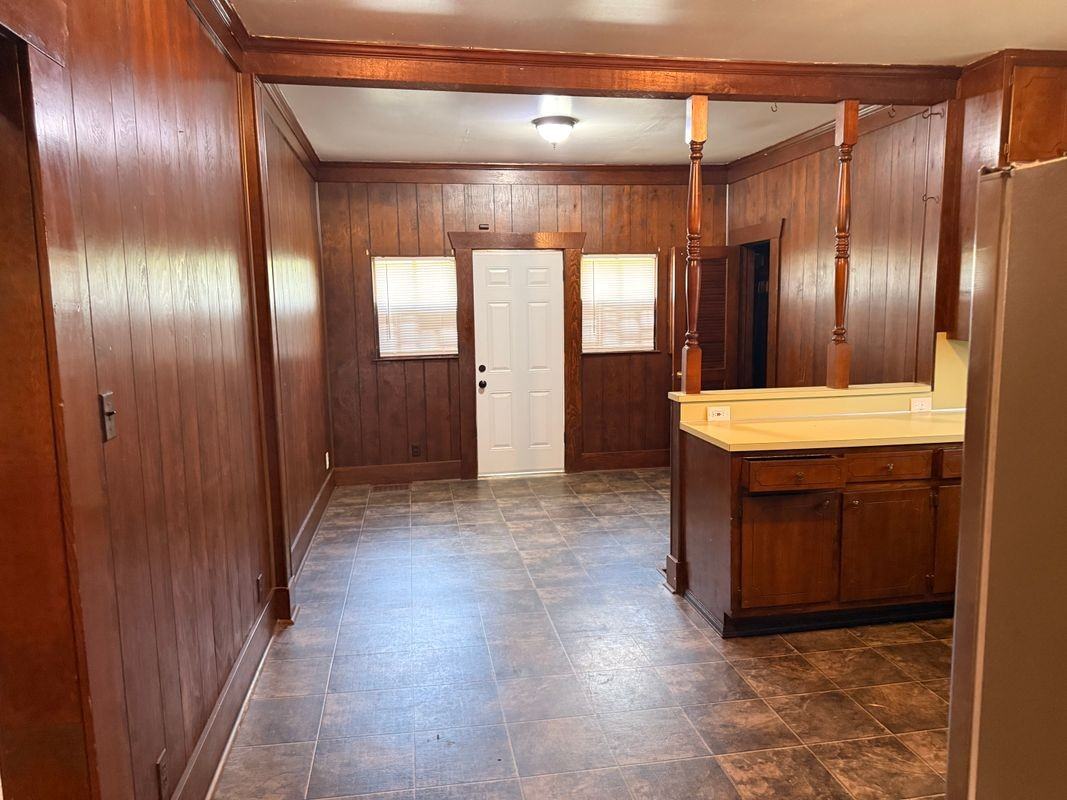 4623 6th Ave - Photo 7 of 13