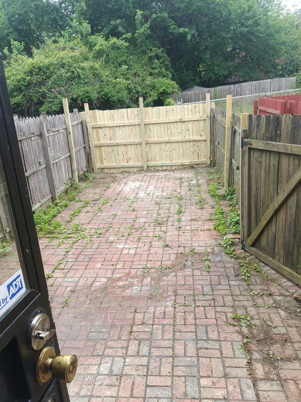 4911 Just St Ne - Photo 2 of 12
