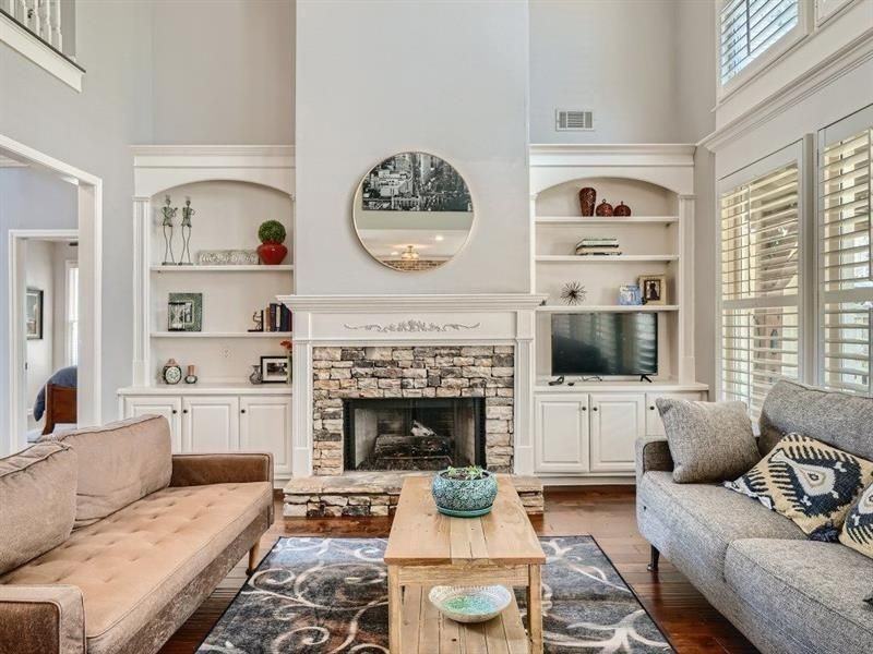 2575 Wild Iris Ln - Photo 5 of 28