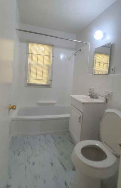 19736 Gilchrist St - Photo 4 of 11