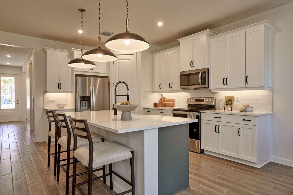 7182 Claudelle St - Photo 3 of 7