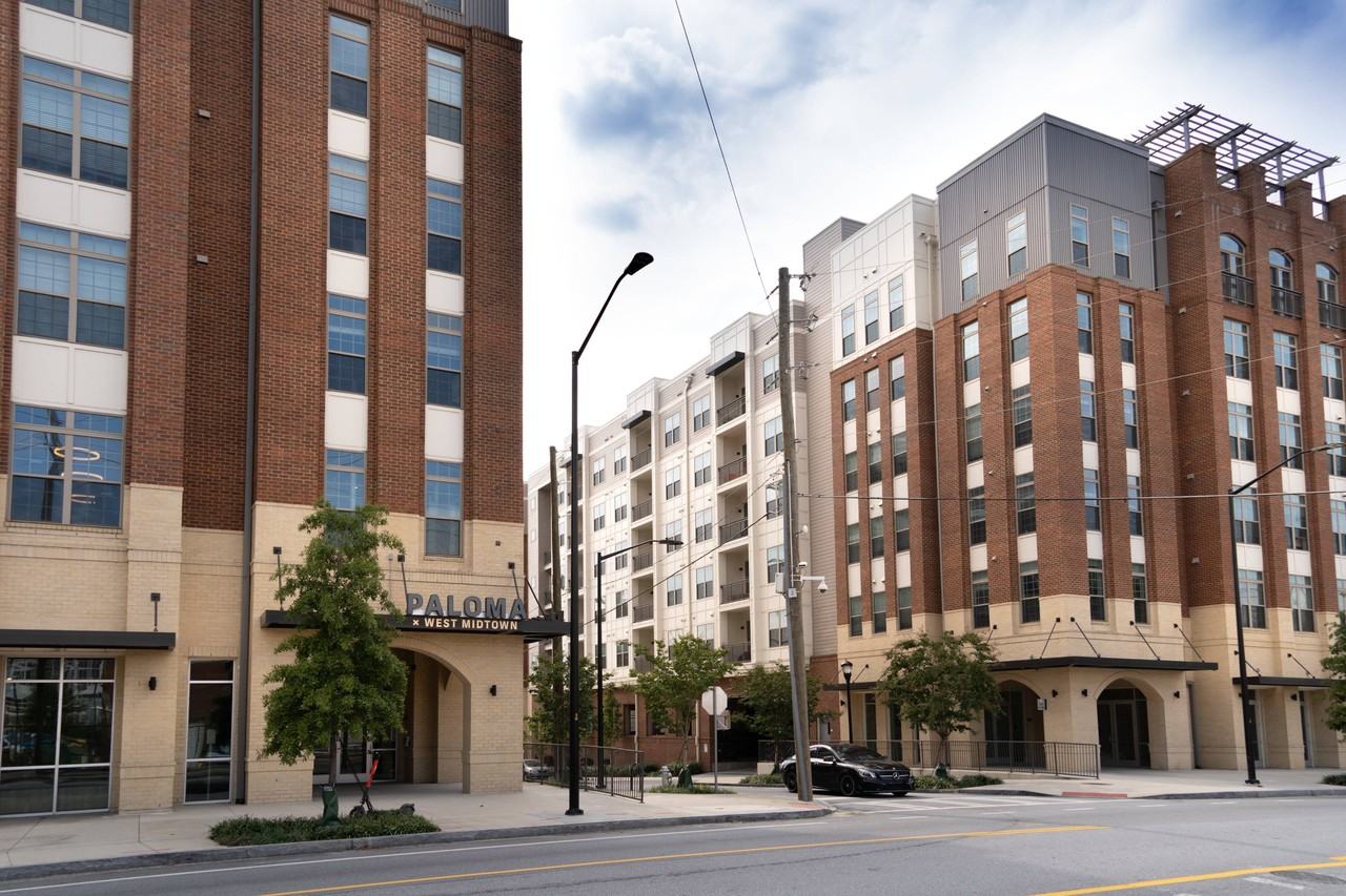 Paloma West Midtown - Photo 3 of 27