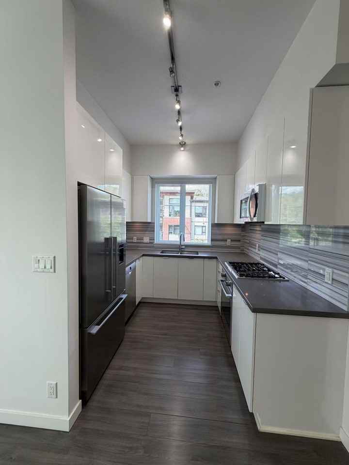 3138 Riverwalk Avenue #311 - Photo 3 of 11