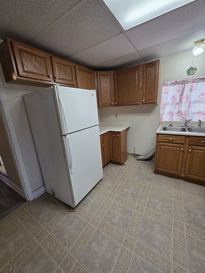 24 Kister Street - Photo 5 of 18