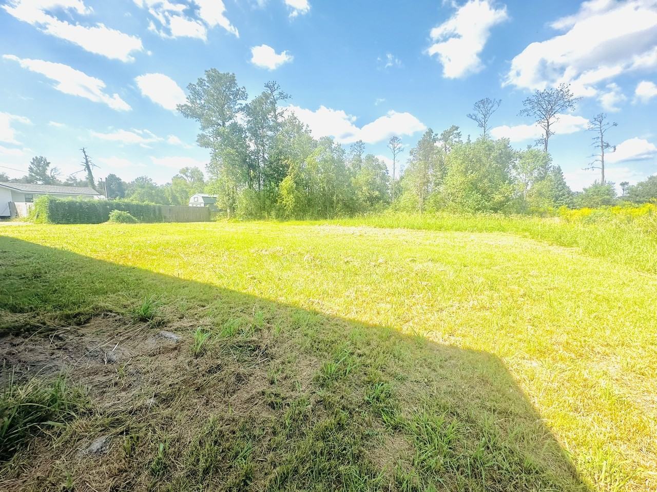207 Juniper Rd - Photo 4 of 35