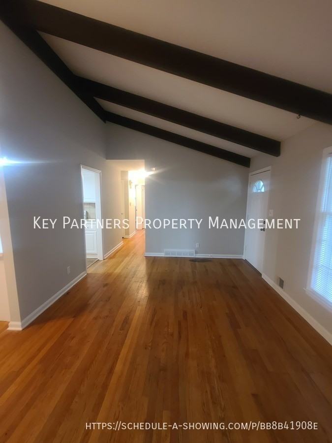 7115 Larsen Ln - Photo 2 of 20