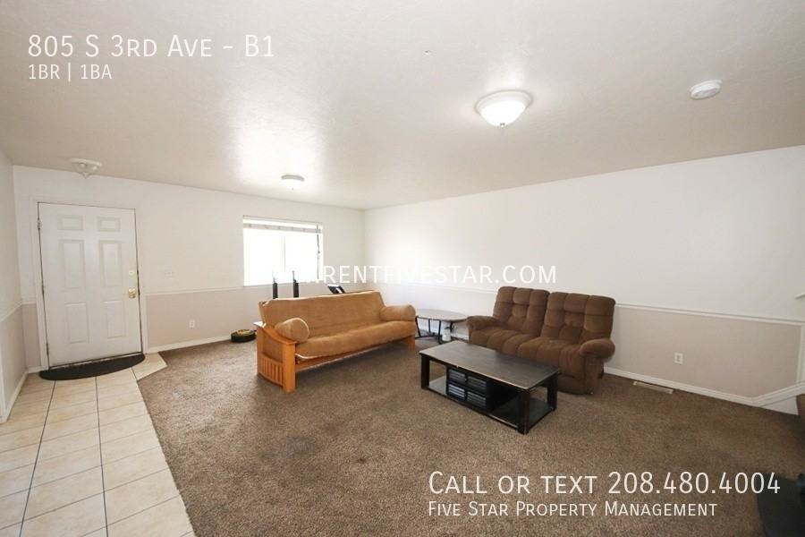 805 S 3rd Ave #B1 - Photo 4 of 12