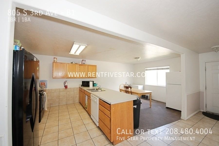 805 S 3rd Ave #B1 - Photo 5 of 12
