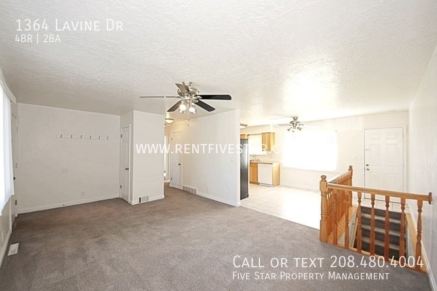 1364 Lavine Dr - Photo 3 of 16