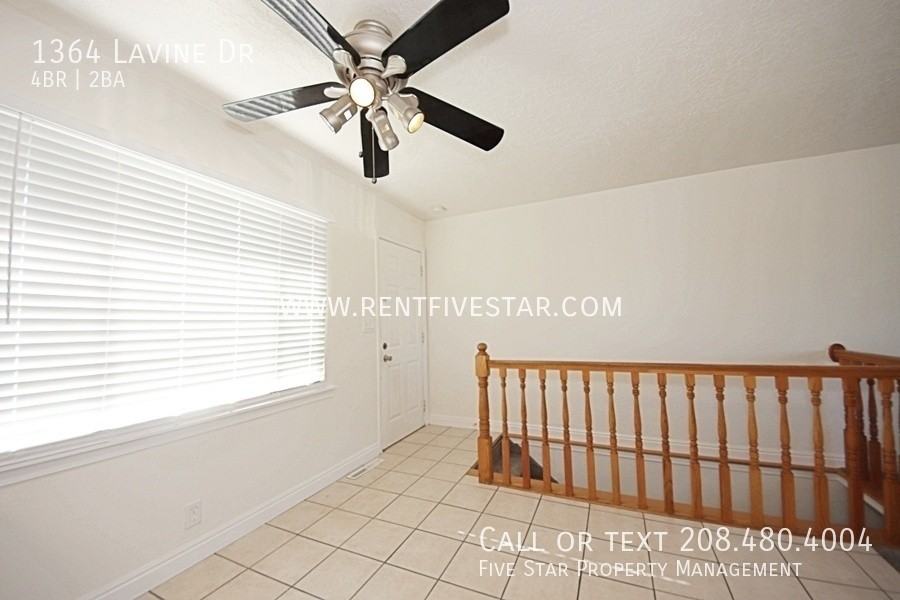1364 Lavine Dr - Photo 4 of 16