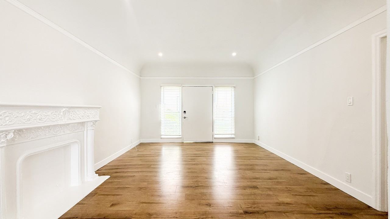209 N Berendo St #3-4 - Photo 7 of 15