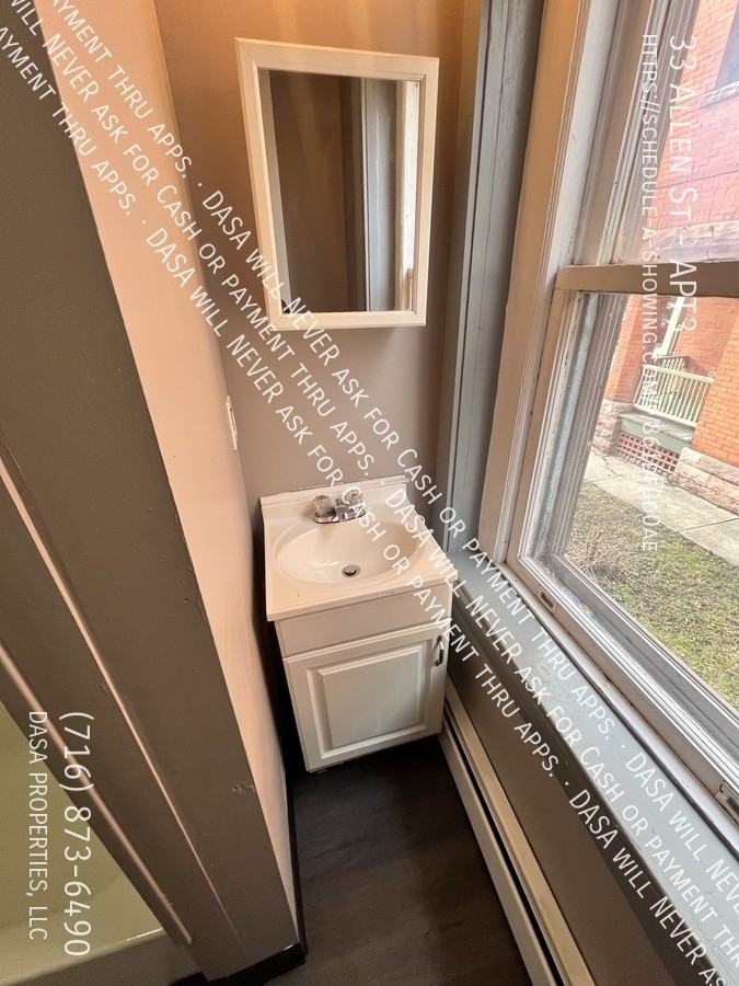 33 Allen St #3 - Photo 7 of 10