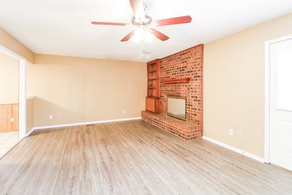 10301 Birkenhead Rd - Photo 3 of 16