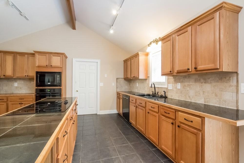 3885 Dollar Cir - Photo 7 of 17