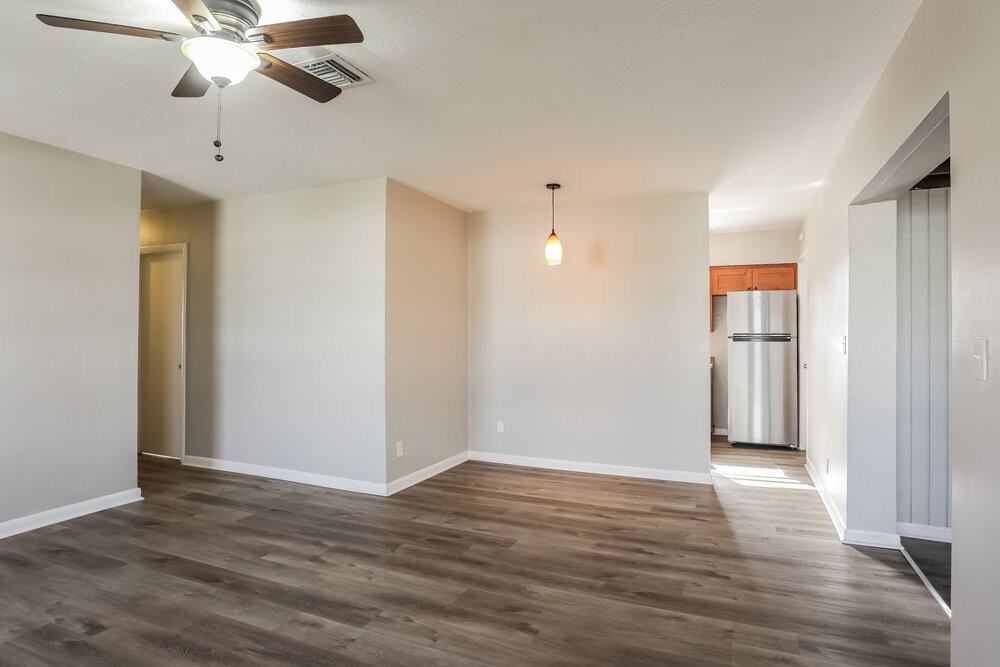 3270 Nw 177th Ter - Photo 5 of 15