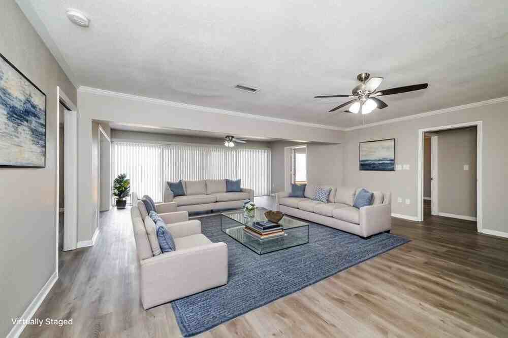1033 Campbell Ave - Photo 5 of 19