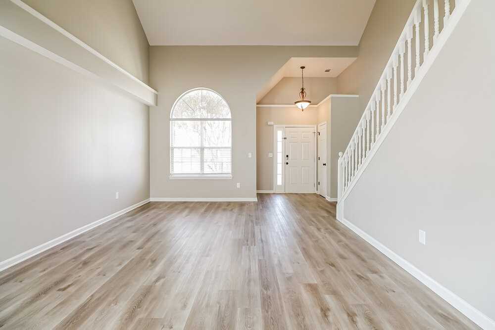 20 Grayson Ln - Photo 2 of 17