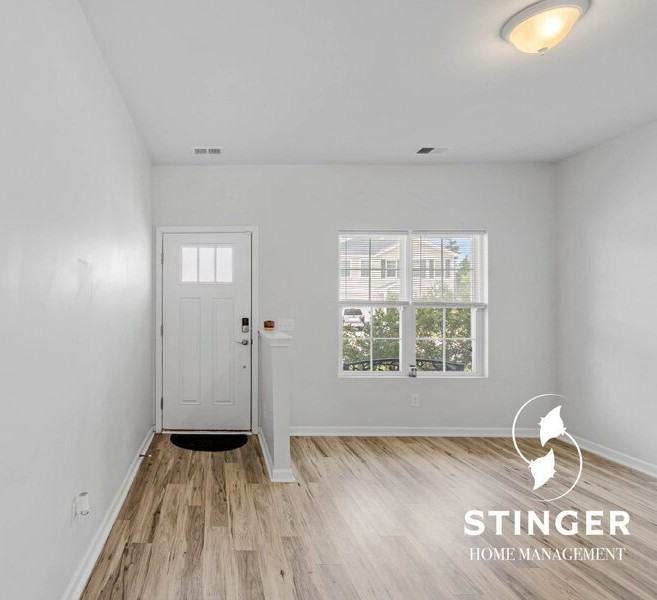 21 Chestnut St - Photo 4 of 40